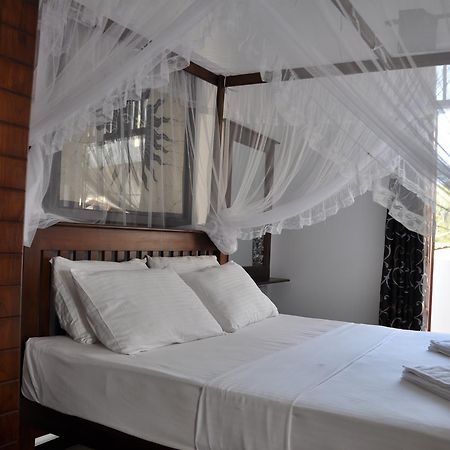 Bianco Terrace Hotel Negombo Exterior photo